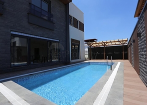 Villa mit 5+1 Grundrissen in der Region Doshemealty - Antalya