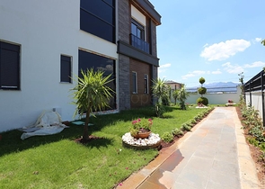 Villa mit 5+1 Grundrissen in der Region Doshemealty - Antalya