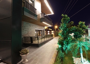 Villa mit 5+1 Grundrissen in der Region Doshemealty - Antalya