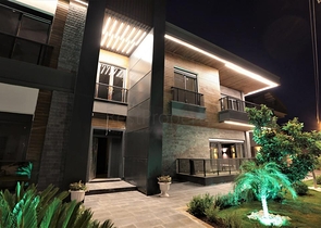 Villa mit 5+1 Grundrissen in der Region Doshemealty - Antalya