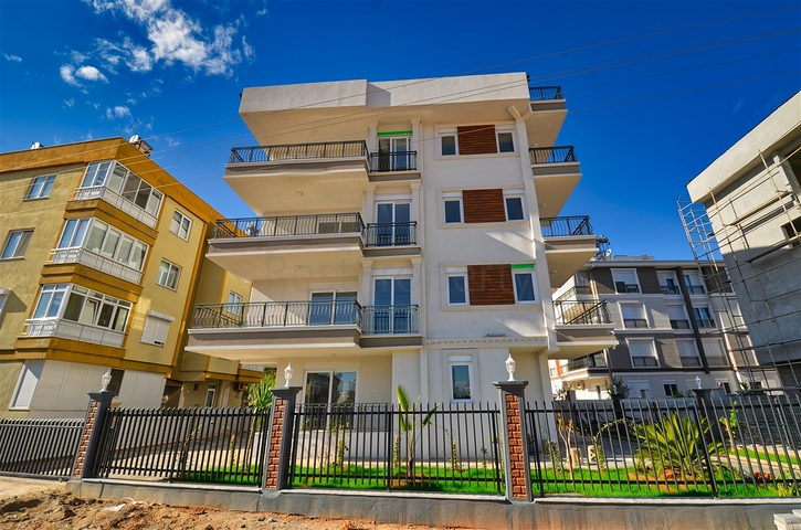 2+1 und 6+1 Duplex-Apartments im Stadtteil Kepez - Antalya 