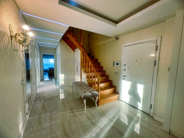 6+1 Duplex-Wohnung in der Nachbarschaft von Mollayusuf - Antalya