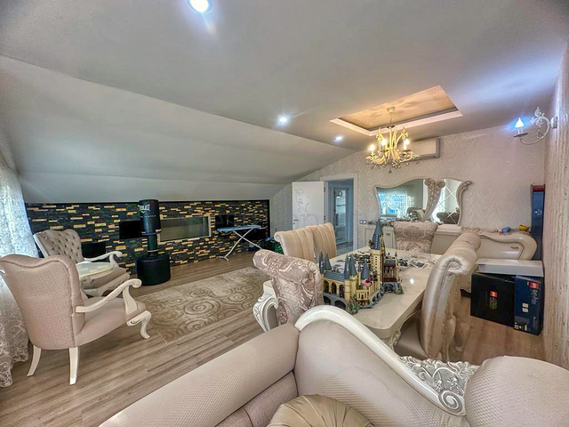 6+1 Duplex-Wohnung in der Nachbarschaft von Mollayusuf - Antalya