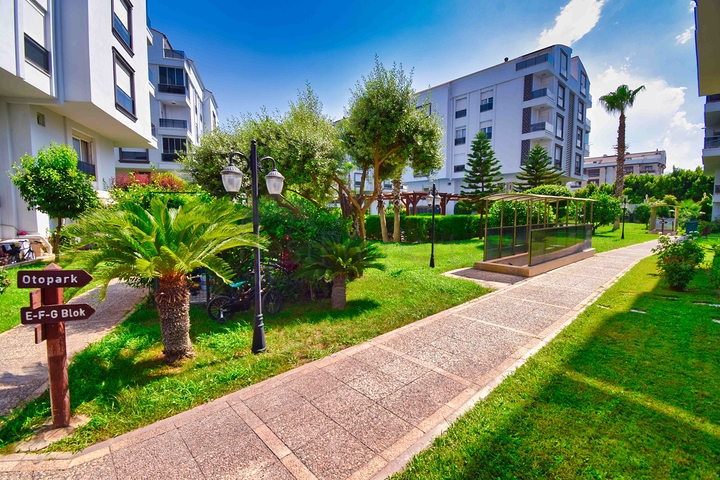 6+1 Duplex-Wohnung in der Nachbarschaft von Mollayusuf - Antalya