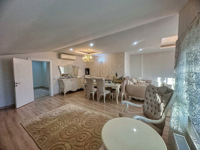 6+1 Duplex-Wohnung in der Nachbarschaft von Mollayusuf - Antalya