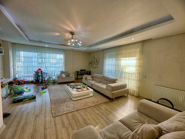 6+1 Duplex-Wohnung in der Nachbarschaft von Mollayusuf - Antalya