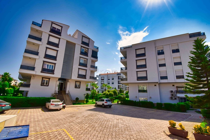 6+1 Duplex-Wohnung in der Nachbarschaft von Mollayusuf - Antalya