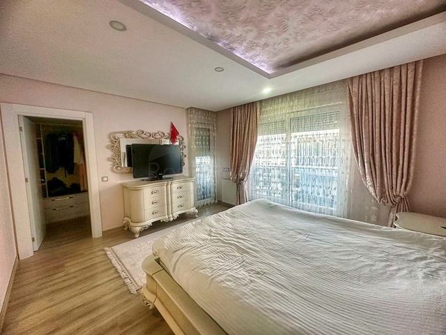 6+1 Duplex-Wohnung in der Nachbarschaft von Mollayusuf - Antalya