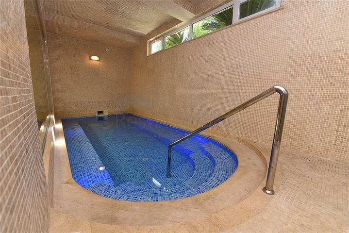 Geräumiges 3+1 Penthouse im Stadtteil Konakly