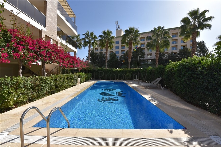 Geräumiges 3+1 Penthouse im Stadtteil Konakly