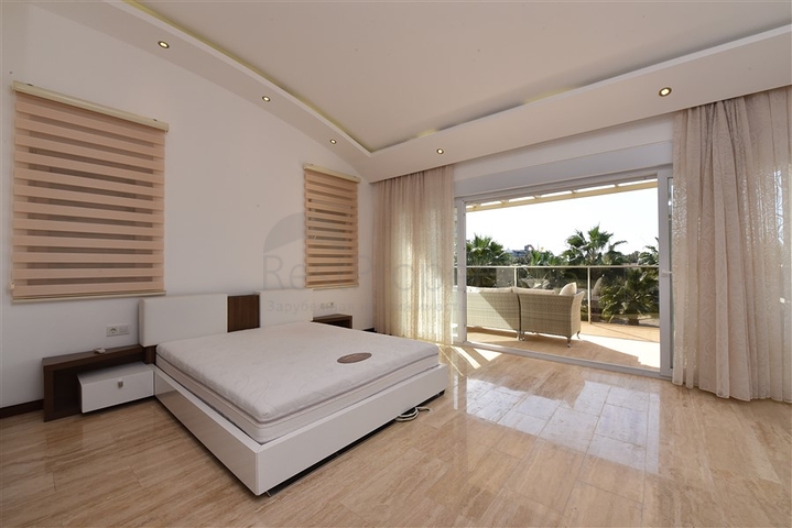 Geräumiges 3+1 Penthouse im Stadtteil Konakly