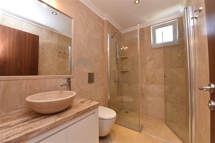 Geräumiges 3+1 Penthouse im Stadtteil Konakly