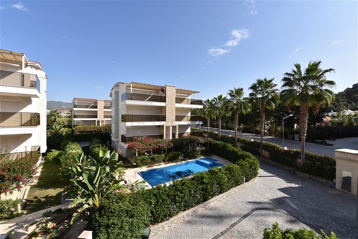 Geräumiges 3+1 Penthouse im Stadtteil Konakly