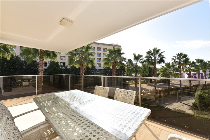 Geräumiges 3+1 Penthouse im Stadtteil Konakly