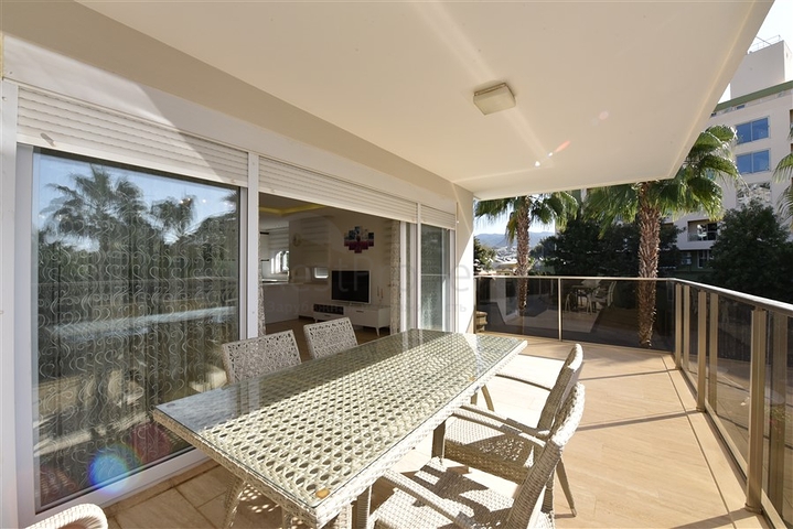 Geräumiges 3+1 Penthouse im Stadtteil Konakly