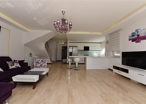 Geräumiges 3+1 Penthouse im Stadtteil Konakly