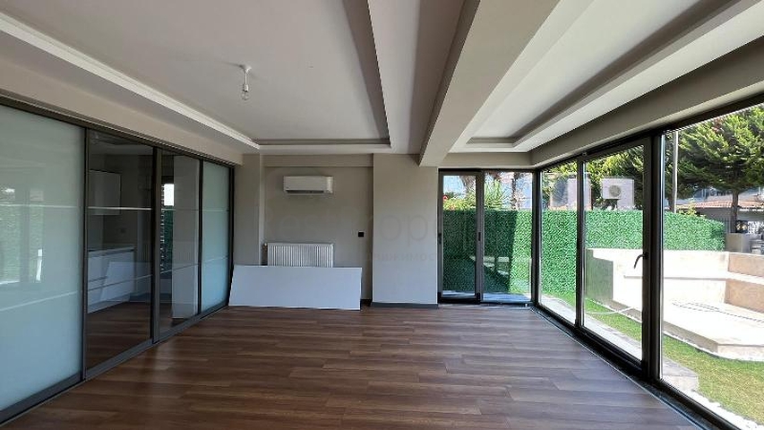 Villa mit 3+1 Grundrissen in Fethiye