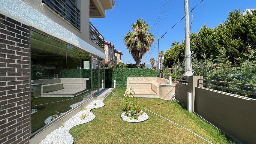 Villa mit 3+1 Grundrissen in Fethiye