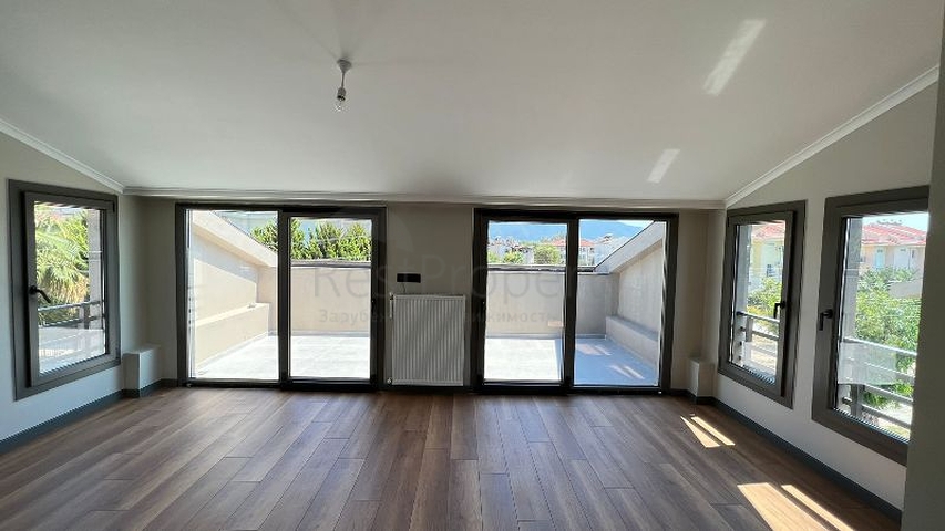 Villa mit 3+1 Grundrissen in Fethiye