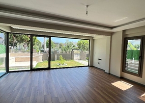 Villa mit 3+1 Grundrissen in Fethiye