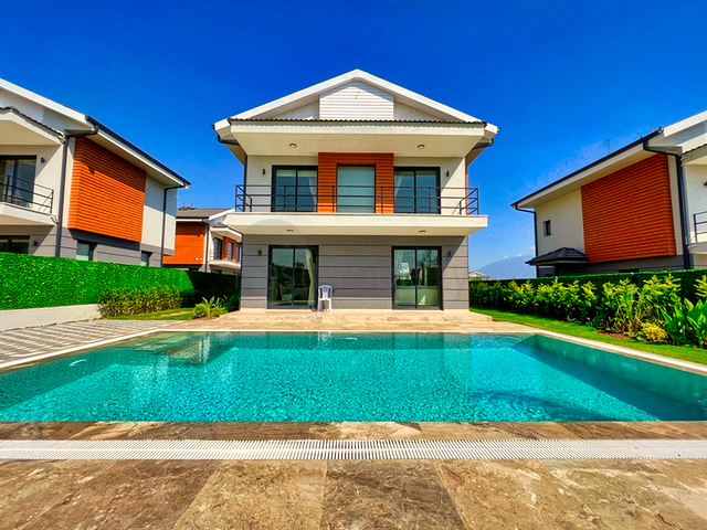 Villa mit 3+1 Grundrissen in Fethiye 