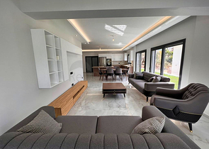 Villa mit 3+1 Grundrissen in Fethiye