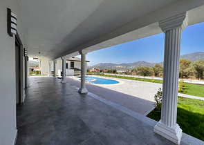 Villa mit 3+1 Grundrissen in Fethiye