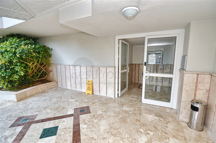 2+1 Wohnung im Stadtteil Lara - Antalya