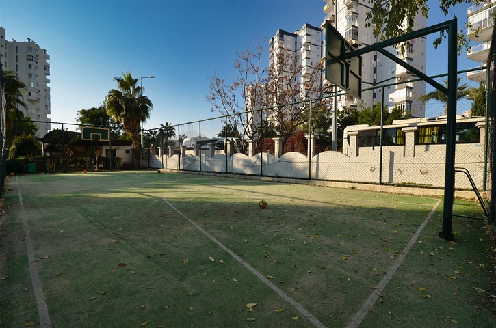2+1 Wohnung im Stadtteil Lara - Antalya