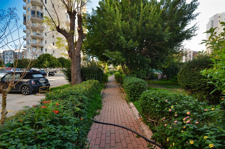 2+1 Wohnung im Stadtteil Lara - Antalya