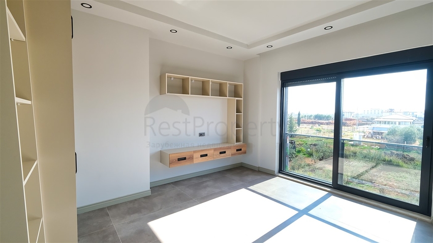 Villa mit 5+1 Grundrissen in der Region Doshemealty - Antalya 