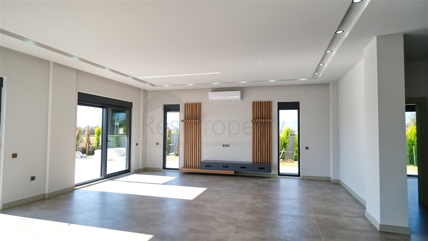 Villa mit 5+1 Grundrissen in der Region Doshemealty - Antalya 