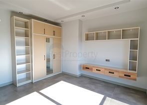 Villa mit 5+1 Grundrissen in der Region Doshemealty - Antalya 