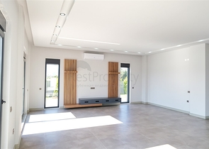 Villa mit 5+1 Grundrissen in der Region Doshemealty - Antalya 