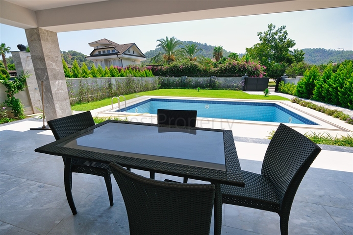 Villa mit 6+1 Grundriss in Kemer - Antalya 