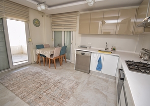 Wohnung mit 3+1 Grundriss im Wohnbezirk Kyzyltoprak - Antalya 