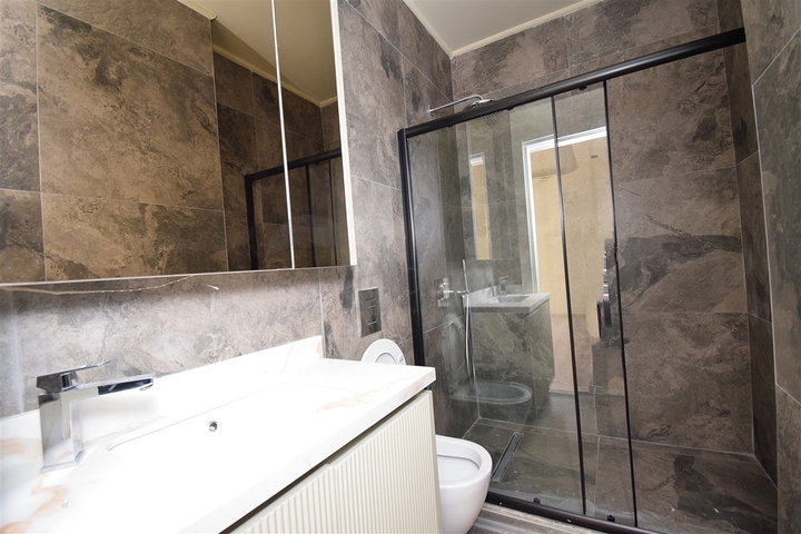 4+1-Villa in der Region Doshemealty - Antalya