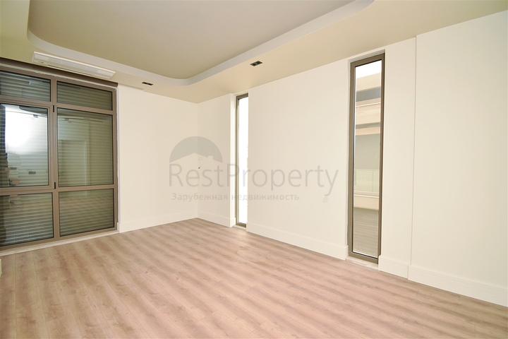 4+1-Villa in der Region Doshemealty - Antalya