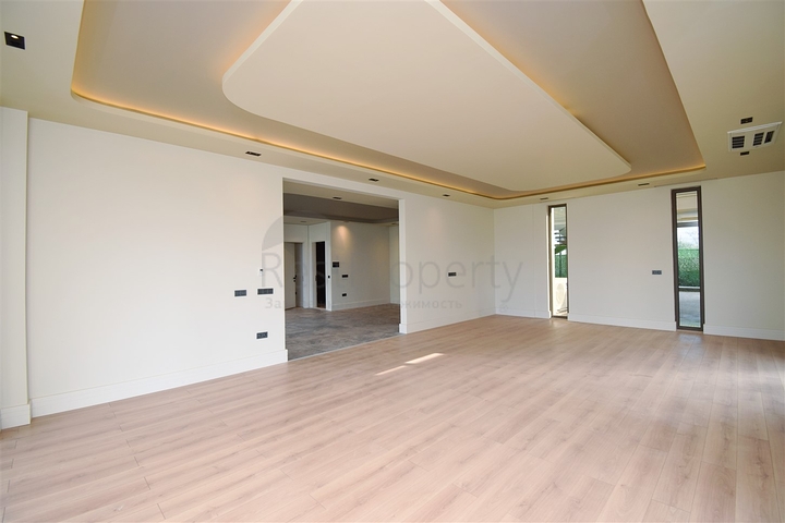 4+1-Villa in der Region Doshemealty - Antalya