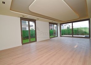 4+1-Villa in der Region Doshemealty - Antalya