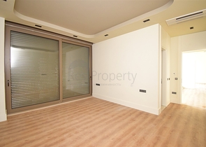 4+1-Villa in der Region Doshemealty - Antalya