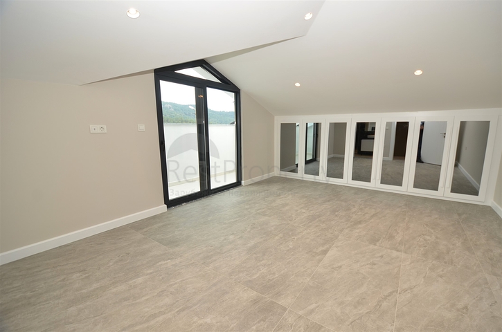 4+2- und 9+3-Villen in Kemer - Antalya