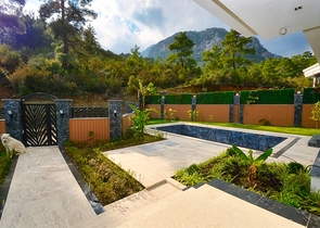 4+2- und 9+3-Villen in Kemer - Antalya