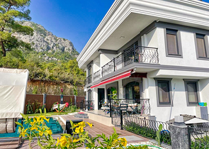 4+2- und 9+3-Villen in Kemer - Antalya