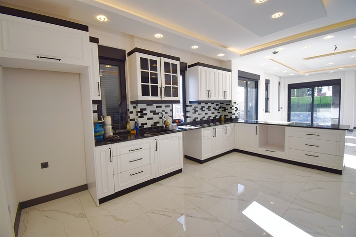 5+1-Villa in Lara - Antalya