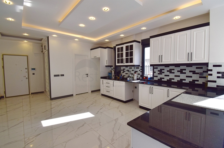 5+1-Villa in Lara - Antalya