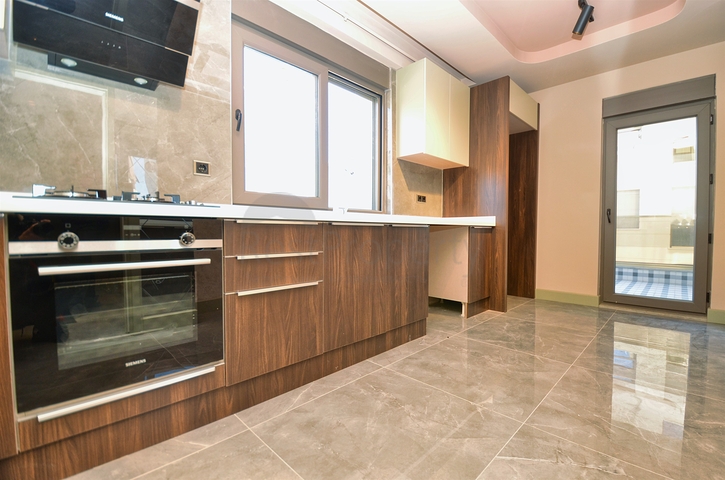 2+1 Wohnung im Zentrum von Antalya