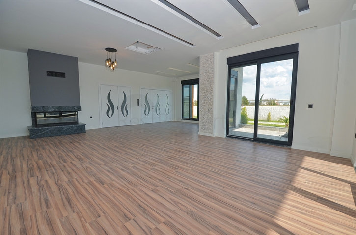 Villa mit 7+2 Grundrissen in der Region Doshemealty - Antalya