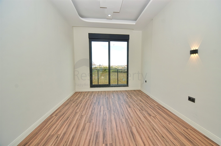 Villa mit 7+2 Grundrissen in der Region Doshemealty - Antalya