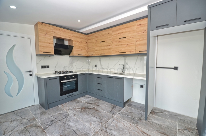 Villa mit 7+2 Grundrissen in der Region Doshemealty - Antalya